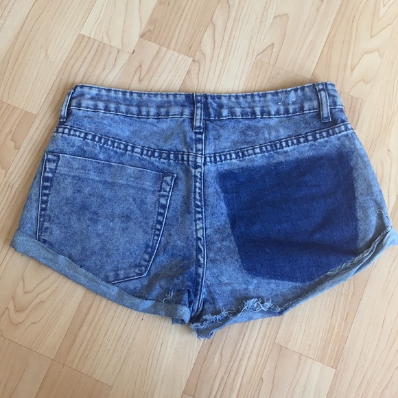 shorts - Picture 2 of 2